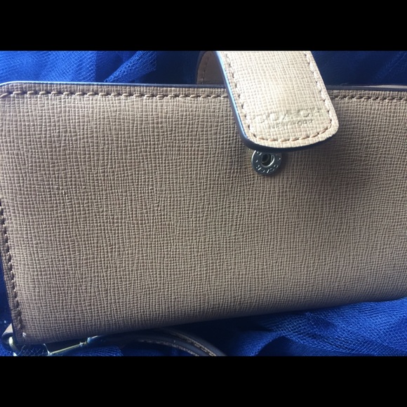 COACH SAFFIANO LEATHER Wallet Wristlet OL-SCHOOL - Picture 5 of 14